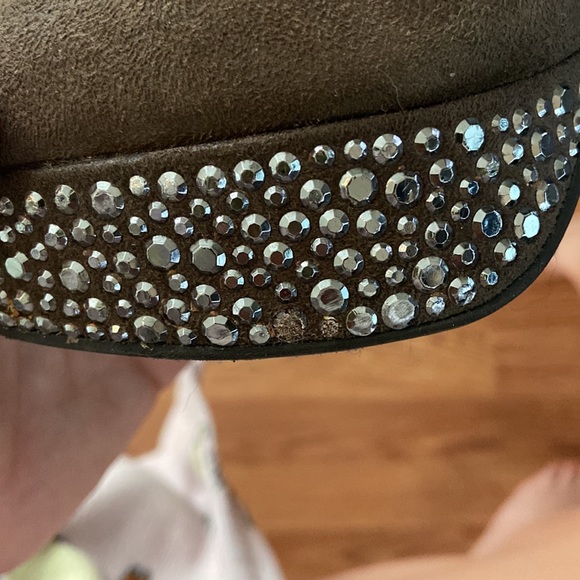 Gianni Bini brown suede heels - Picture 8 of 8